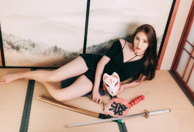 羅莎莉·黑爾